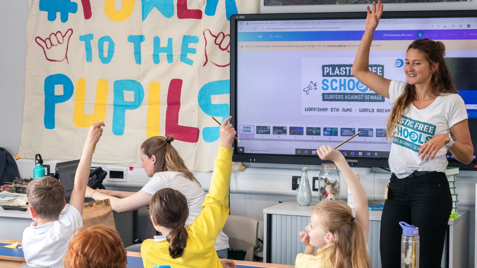 Plastic Free Schools school workshop with a class of children. Surfers Against Sewage.